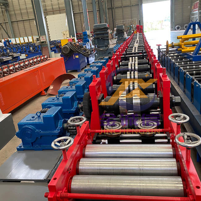 เครื่องขึ้นรูปม้วน 380V สำหรับโครงสร้างพลังงานแสงอาทิตย์ 41 * 21 มม. Unistrut Channel Roll Forming Machine