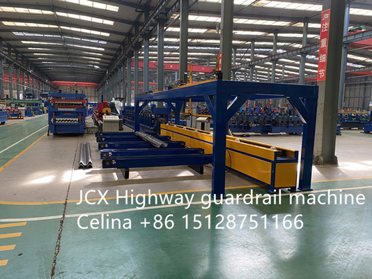 2 Waves Highway Guardrail เครื่องขึ้นรูปม้วน CE และ ISO Certification