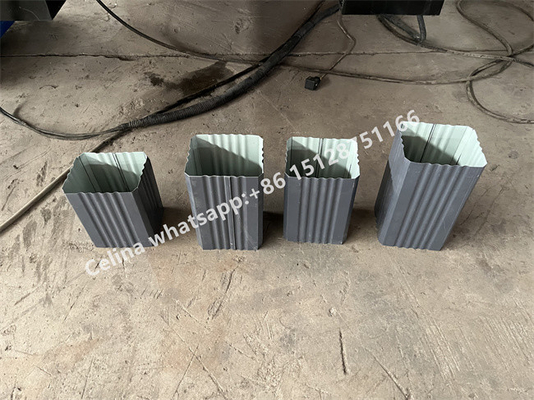380V 50HZ เครื่องขึ้นรูปม้วนฝาครอบสันหลังคา 3 เฟส Downspout No.45 Steel Coated
