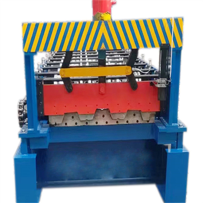 เครื่องขึ้นรูปม้วนพื้นพื้น 5kw 10-15m / นาทีเครื่องขึ้นรูปโลหะหลังคา