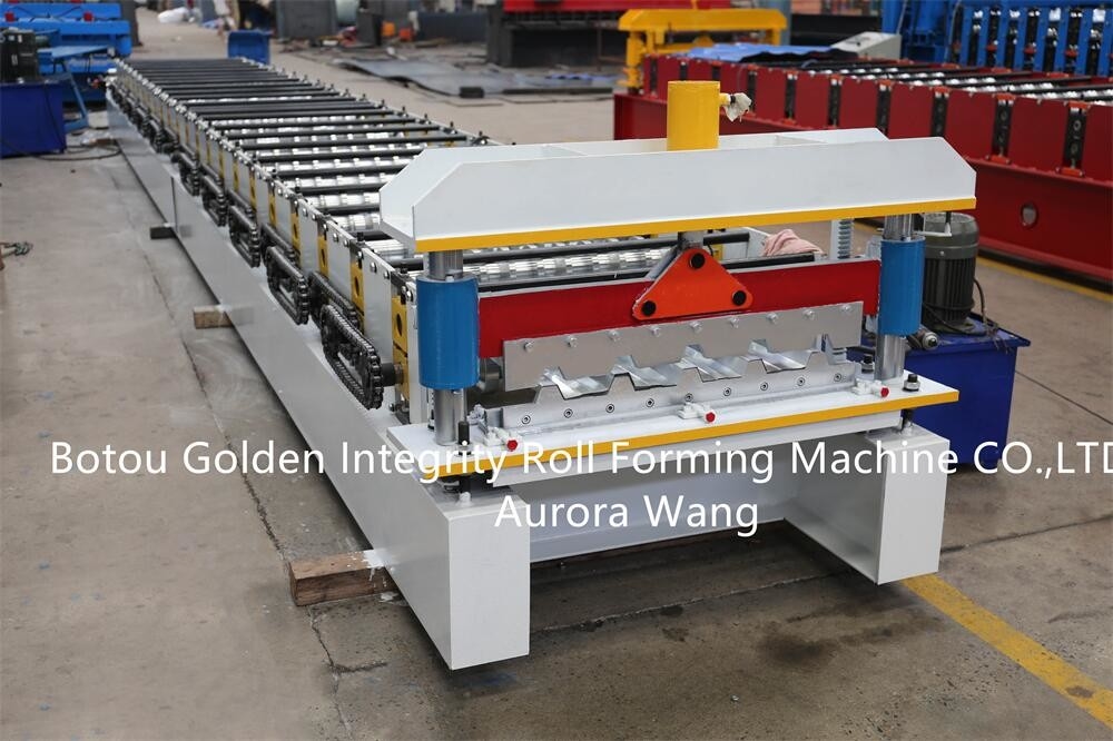 เครื่องขึ้นรูปม้วนเหล็กสีอัตโนมัติราคา IBR 686 เครื่องทำกระเบื้องหลังคาโปรไฟล์ราคา